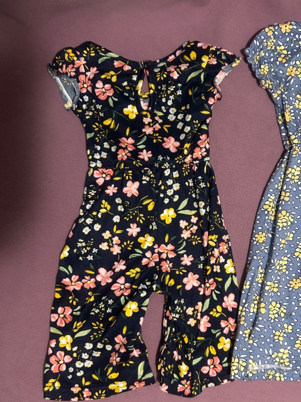 12 month Rompers ❤️❤️❤️❤️ - Picture 4 of 4